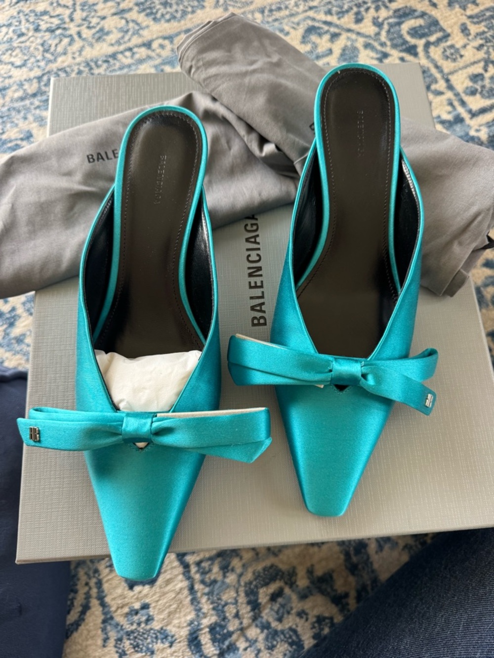 Balenciaga Teal Satin Pointed Toe Bow Flats - Picture 5 of 6